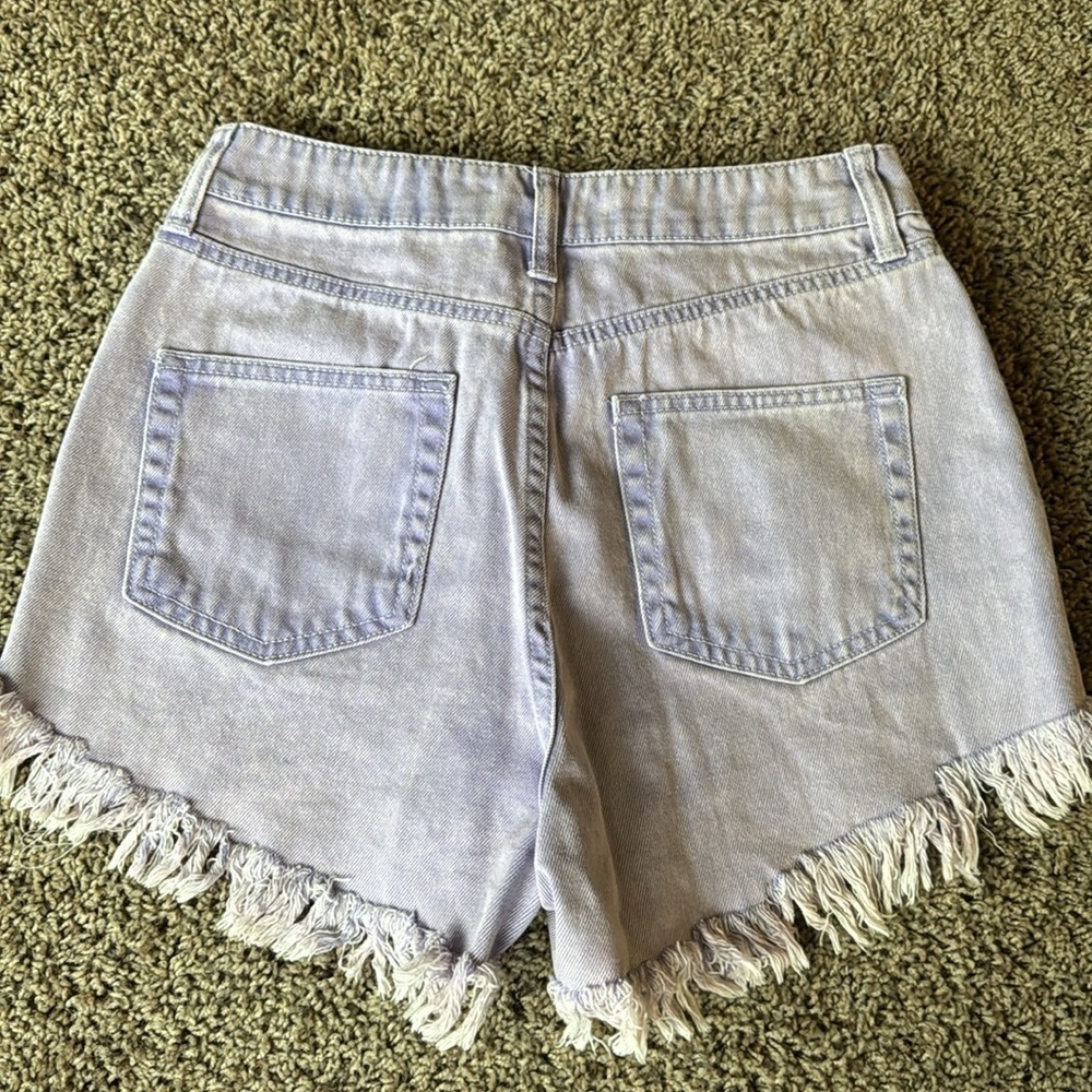 Lavender shorts - Picture 3 of 4